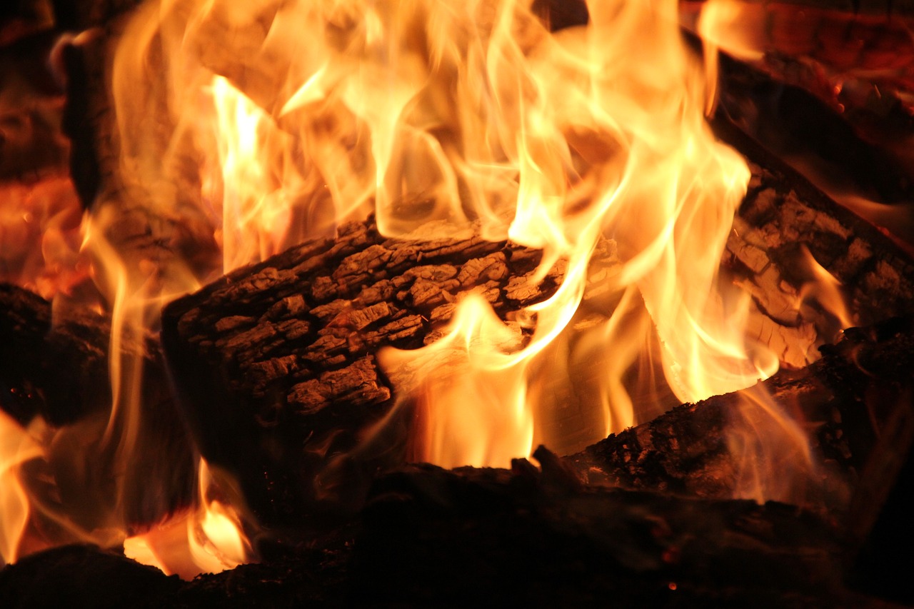 Expert Fireplace Cleaning in Laguna Beach, CA Professional Fireplace Cleaning Services In Laguna Beach California